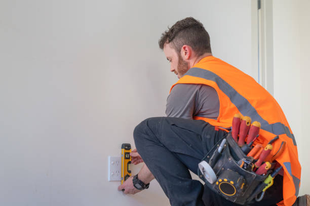 Best Electrical Outlet Repair  in Dewitt, IA